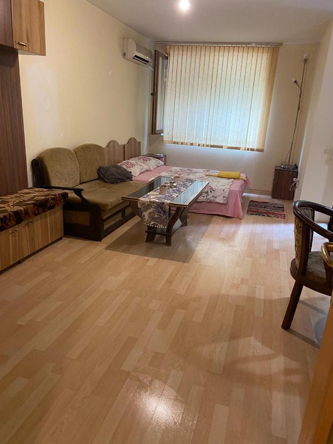 Апартамент Столетов Варна Экстерьер фото
